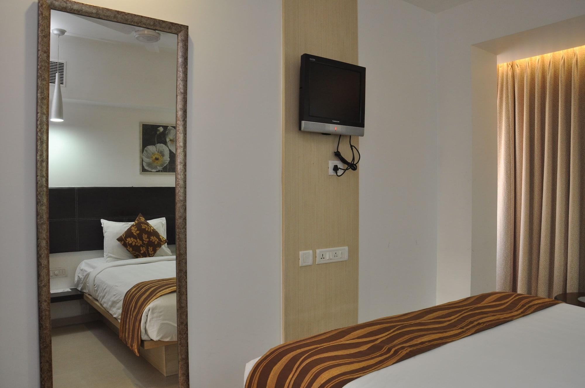 Hotel The Oriental Residency Bombay Esterno foto