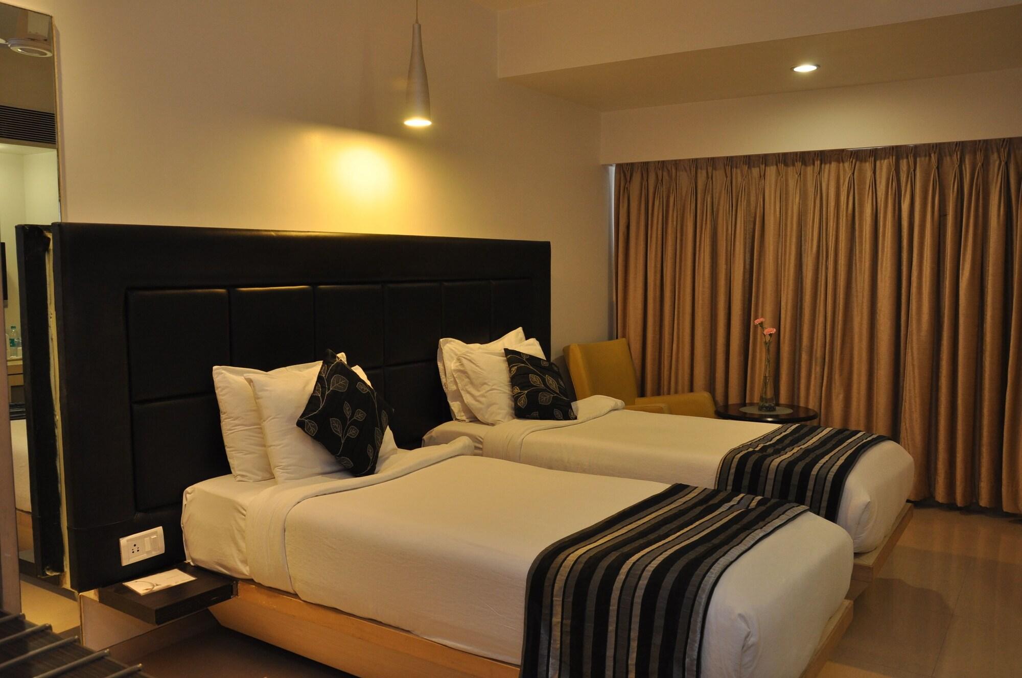 Hotel The Oriental Residency Bombay Esterno foto