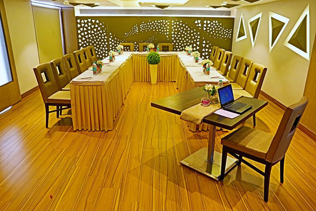 Hotel The Oriental Residency Bombay Esterno foto