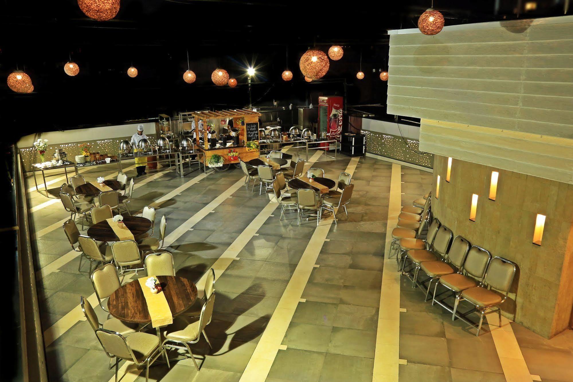 Hotel The Oriental Residency Bombay Esterno foto